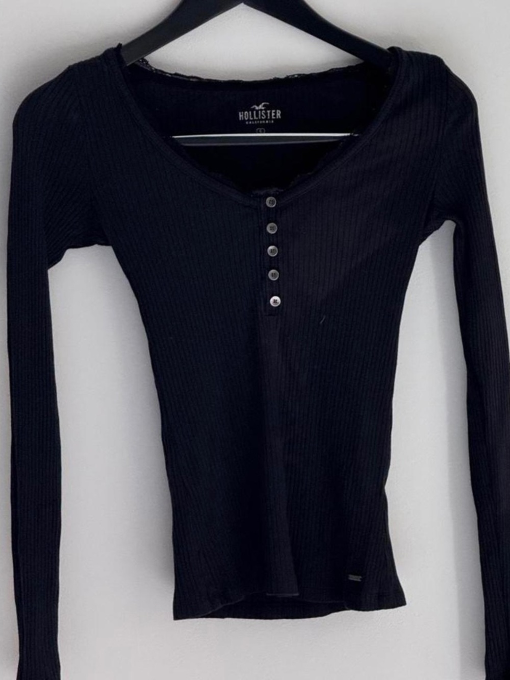 Hollister Black Ribbed Lace Trim Henley Long Sleeve Top — Size Small